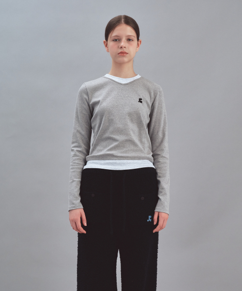 Rest&Recreation(レストアンドレクリエーション)の「LAYERED LONG SLEEVE - GREY(Tシャツ/カットソー・レディース・その他・ONE)」の1枚目の写真