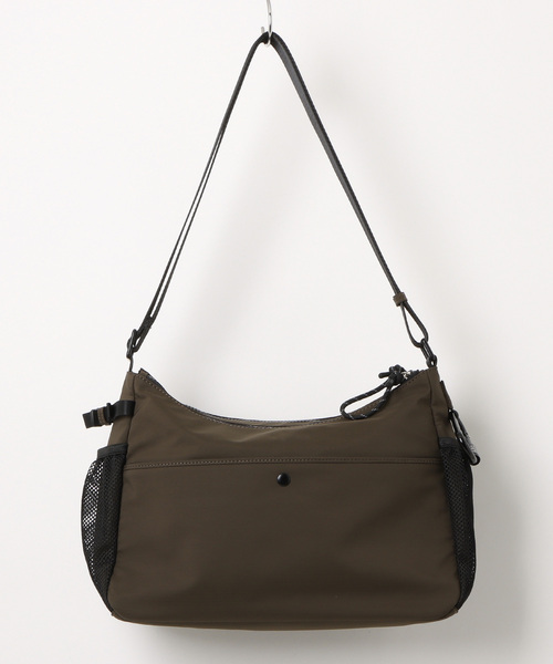 A.P.C.（アーペーセー）の「SAC TREK（トートバッグ・メンズ・カーキ・ONESIZE）」の2枚目の写真