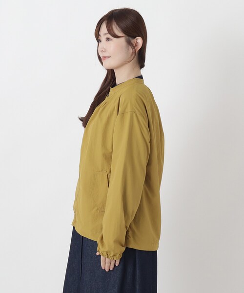 one'sterrace(ワンズテラス)の「ナイロン ジップアップ ブルゾン(ブルゾン・レディース・イエロー系9/グレー系その他7/カーキ系5・02)」の5枚目の写真