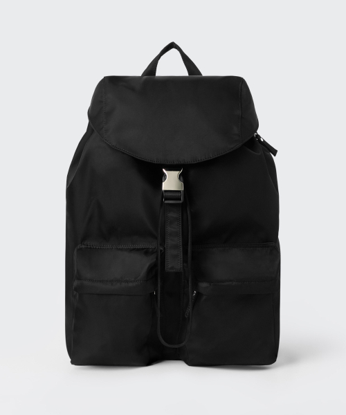 MUSINSA STANDARD（ムシンサスタンダード）の「ナイロン2ポケットフラップバックパック[ブラック]（バックパック/リュック・メンズ・その他・F）」の10枚目の写真