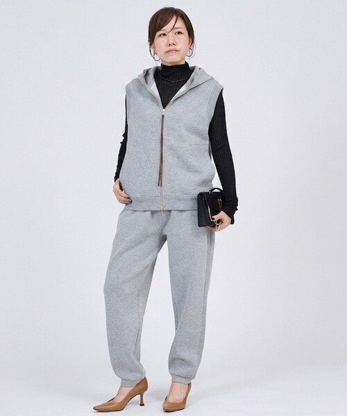 DESIGNWORKS(デザインワークス)の「【一部店舗限定】【セットアップ対応】接結ダブルフェイス フードベスト(ベスト・レディース・グレー/ブラック/オフホワイト・フリー)」の11枚目の写真