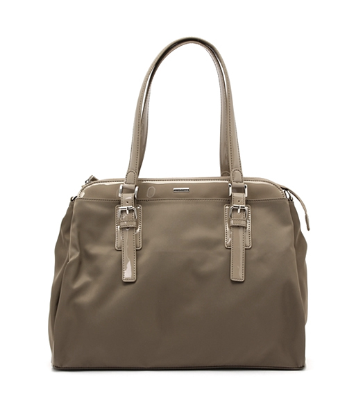 LA BAGAGERIE（ラバガジェリー）の「ナイロン×エナメル　2way A4トート（トートバッグ・レディース・グレー/ブラック/グレイッシュベージュ/ネイビー・FREE）」の4枚目の写真