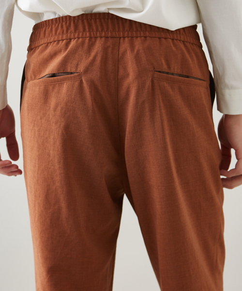 STUDIOUS（ステュディオス）の「カラーCOOLライトアンクルスラックス（スラックス・メンズ・グレー/ネイビー/ブラウン・1/2/3）」の18枚目の写真