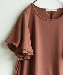 フレアスリーブデザインTシャツ