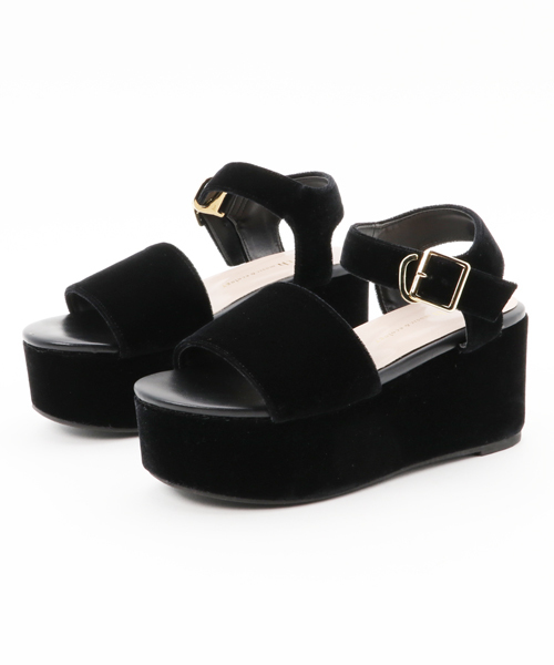 earth music&ecology（アースミュージックアンドエコロジー）の「ベロア厚底サンダル（サンダル・レディース・ブラック/ベージュ・M/S/L）」の10枚目の写真