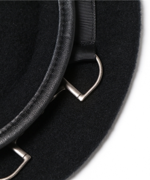 MOUSSY（マウジー）の「HOUSE BIT BERET（キャップ・レディース・ワインレッド/ライトベージュ/ブラック・FREE）」の6枚目の写真