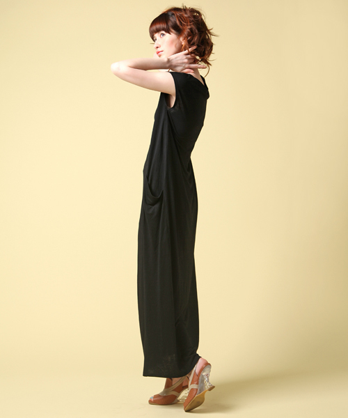 CROON A SONG（クルーンアソング）の「カットソーマキシワンピース（ワンピース・レディース・ブラック/チャコールグレー/ブラウン/ブルー・38）」の6枚目の写真