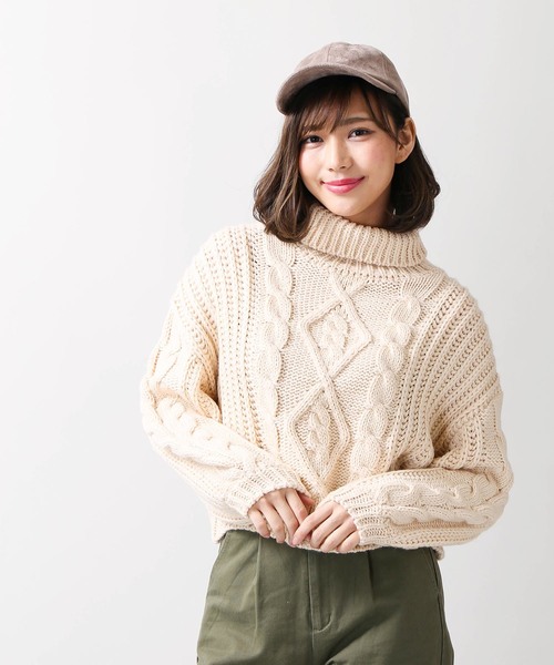 WEGO（ウィゴー）の「WEGO/ロービングケーブルタートルニット（ニット/セーター・レディース・ベージュ/ワイン/サックスブルー/イエロー・FREE）」の6枚目の写真