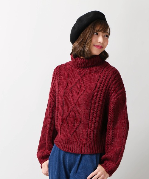 WEGO（ウィゴー）の「WEGO/ロービングケーブルタートルニット（ニット/セーター・レディース・ベージュ/ワイン/サックスブルー/イエロー・FREE）」の11枚目の写真