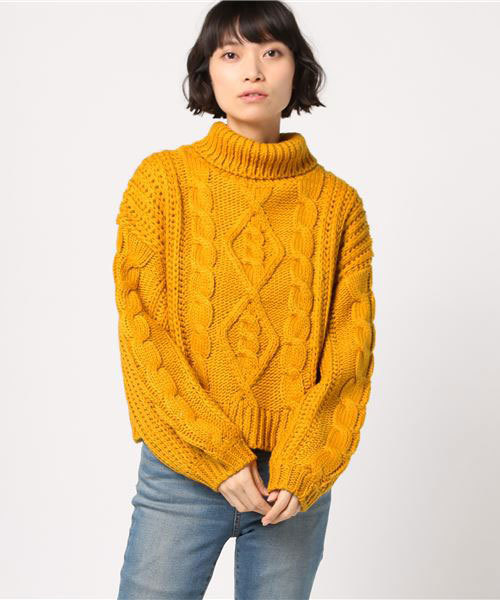 WEGO（ウィゴー）の「WEGO/ロービングケーブルタートルニット（ニット/セーター・レディース・ベージュ/ワイン/サックスブルー/イエロー・FREE）」の21枚目の写真