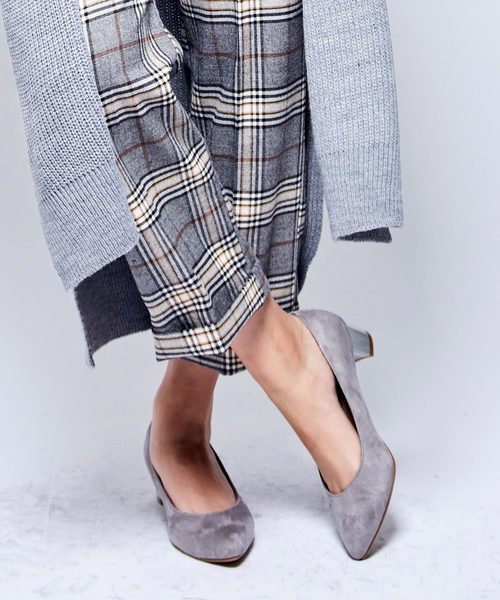 Realta(レアルタ)の「Realta(レアルタ) 走れるポインテッドトゥパンプス(パンプス・レディース・ブラック系その他/ブラック/ロイヤルブルー/レッド系その他/グレー/ベージュ系その他/モカ/ピンクベージュ/グレー系その他/レッド/ピンク系その他/ブルー系その他・24/25/22.5/23/23.5/25.5/21.5/22/24.5)」の1枚目の写真