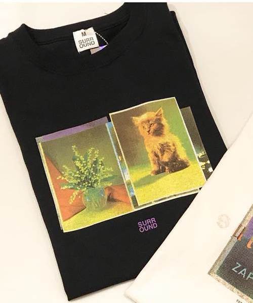 SURROUND（サラウンド）の「【SURROUND/サラウンド】CAT半袖Tシャツ（Tシャツ/カットソー・メンズ・ホワイト/ブラック・MEDIUM/LARGE）」の2枚目の写真