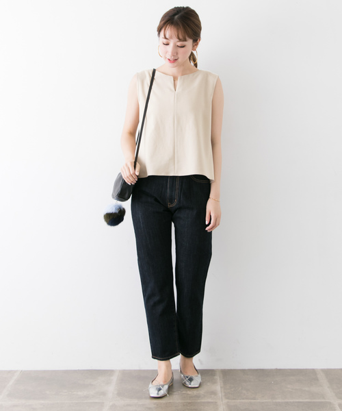 URBAN RESEARCH（アーバンリサーチ）の「2WAY BLOUSE(NO-SLEEVE)（シャツ/ブラウス・レディース・ブラック/ベージュ・FREE）」の8枚目の写真
