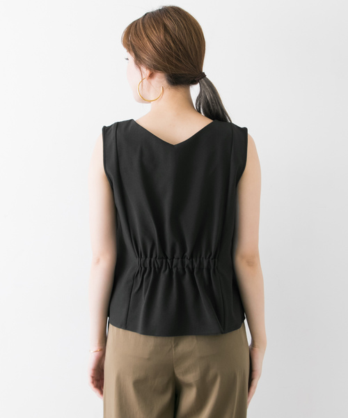 URBAN RESEARCH（アーバンリサーチ）の「2WAY BLOUSE(NO-SLEEVE)（シャツ/ブラウス・レディース・ブラック/ベージュ・FREE）」の16枚目の写真