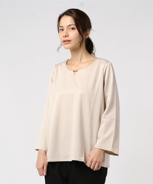 KOBE LETTUCE（コウベレタス）の「メタルバー付きデザインブラウス＊レディース/トップス/秋冬[C3499]神戸レタス（シャツ/ブラウス・レディース・ブラック/ベージュ/ボルドー/ピンクベージュ/ブルーグリーン・FREE）」の2枚目の写真