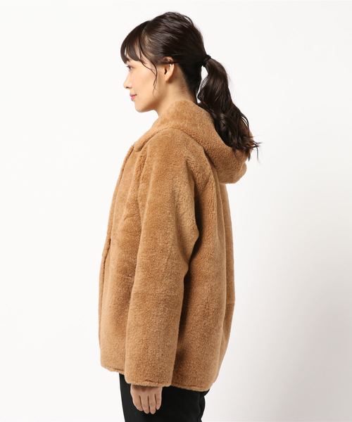 DouDou（ドゥドゥ）の「ボアムートンフード付きブルゾン（その他アウター・レディース・カーキ/キャメル/グレイッシュベージュ・FREE）」の4枚目の写真