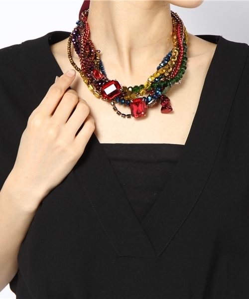 VIA BUS STOP(ヴィアバスストップ)の「GURIGURI ネックレス(ネックレス・レディース・レッド系・フリー)」の5枚目の写真