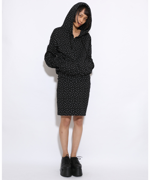 i（アイ）の「○△□ドットプリントZIPパーカー（パーカー・レディース・ホワイト/ブラック・ﾌﾘ-）」の4枚目の写真