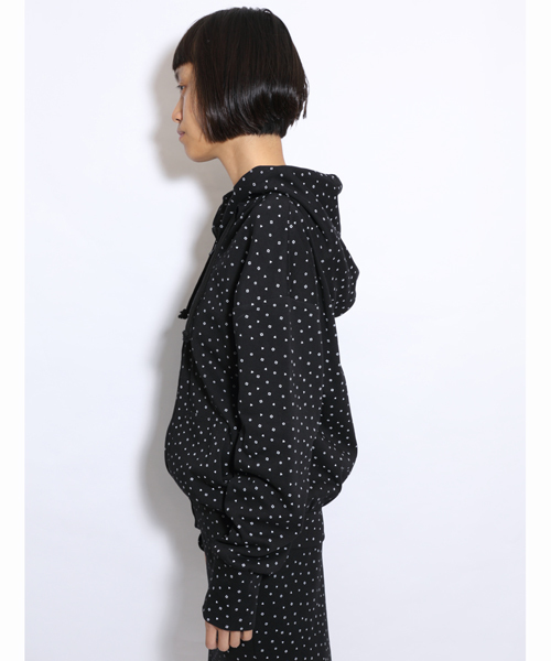 i（アイ）の「○△□ドットプリントZIPパーカー（パーカー・レディース・ホワイト/ブラック・ﾌﾘ-）」の6枚目の写真