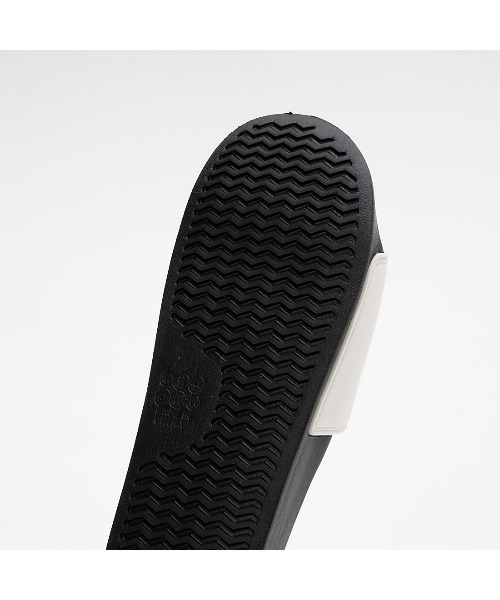 Reebok(リーボック)の「フルギア スライド / FULGERE SLIDES(サンダル・メンズ・ブラック/アーミー/ブルー系その他/ホワイト×ネイビー/ホワイト/ネイビー/ホワイト×ブラック・25.0cm/27.0cm/29.0cm/28.0cm/26.0cm/30.0cm)」の10枚目の写真