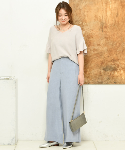 DouDou（ドゥドゥ）の「袖フリルVプルオーバー（ニット/セーター・レディース・ブラック/ベージュ/レッド・FREE）」の5枚目の写真