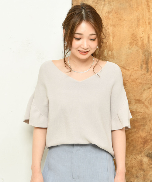 DouDou（ドゥドゥ）の「袖フリルVプルオーバー（ニット/セーター・レディース・ブラック/ベージュ/レッド・FREE）」の7枚目の写真