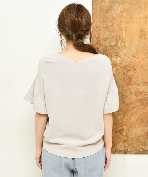 DouDou（ドゥドゥ）の「袖フリルVプルオーバー（ニット/セーター・レディース・ブラック/ベージュ/レッド・FREE）」の10枚目の写真