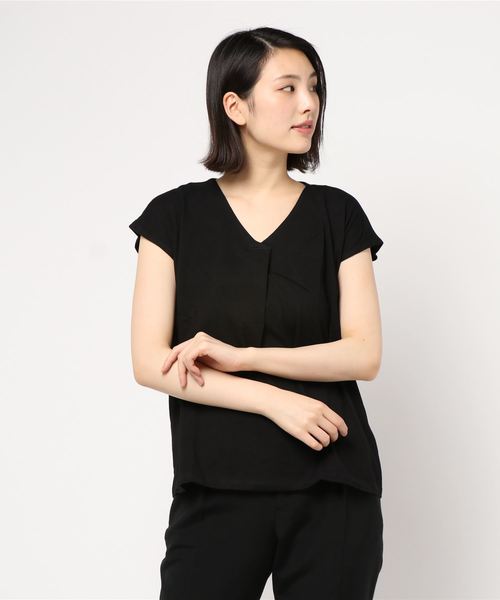 KOBE LETTUCE（コウベレタス）の「Vネックフロントタックカットソーブラウス（シャツ/ブラウス・レディース・ブラック/ネイビー/オフホワイト/ブルー/ラベンダー/グレイッシュベージュ・L/M）」の3枚目の写真