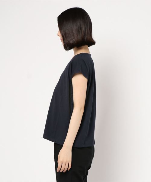 KOBE LETTUCE（コウベレタス）の「Vネックフロントタックカットソーブラウス（シャツ/ブラウス・レディース・ブラック/ネイビー/オフホワイト/ブルー/ラベンダー/グレイッシュベージュ・L/M）」の7枚目の写真