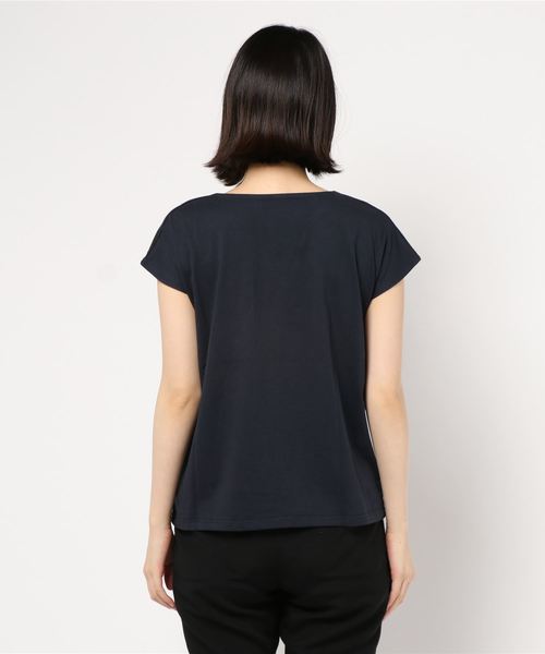 KOBE LETTUCE（コウベレタス）の「Vネックフロントタックカットソーブラウス（シャツ/ブラウス・レディース・ブラック/ネイビー/オフホワイト/ブルー/ラベンダー/グレイッシュベージュ・L/M）」の8枚目の写真