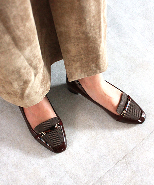 JELLY BEANS(ジェリービーンズ)の「【Ray10月号掲載】ビットパーツローファーパンプス<ふわさら>(125-4522)JELLY BEANS(ジェリービーンズ)(パンプス・レディース・ブラック/ワイン/グレイッシュベージュ/ベージュ/イエロー系その他/ライトグレー/ネイビー・22/22.5/23/23.5/24/24.5/25/21.5/25.5)」の8枚目の写真