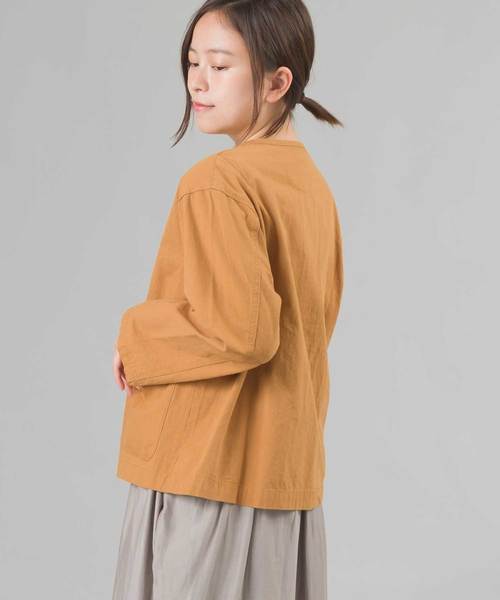 OMNES（オムネス）の「ウォッシュ加工ダンプ ノーカラージャケット（ノーカラージャケット・レディース・ブラック/ベージュ/アイボリー/キャメル/グレー系その他2・SMALL/MEDIUM）」の18枚目の写真