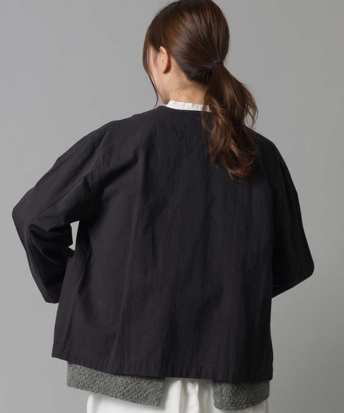 OMNES（オムネス）の「ウォッシュ加工ダンプ ノーカラージャケット（ノーカラージャケット・レディース・ブラック/ベージュ/アイボリー/キャメル/グレー系その他2・SMALL/MEDIUM）」の20枚目の写真