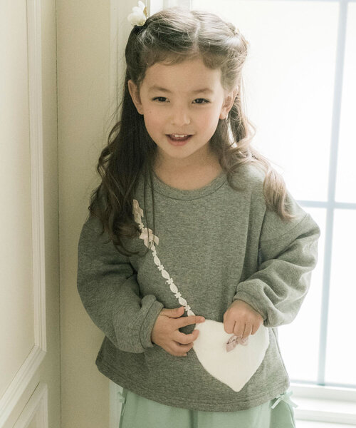 Catherine Cottage（キャサリンコテージ）の「裏起毛 ハートポシェットトップス（スウェット・キッズ・ピンク/レッド/ライラック/グレー/ネイビー/ブラック/グレイッシュブルー・110/120/130/140/100/150）」の21枚目の写真