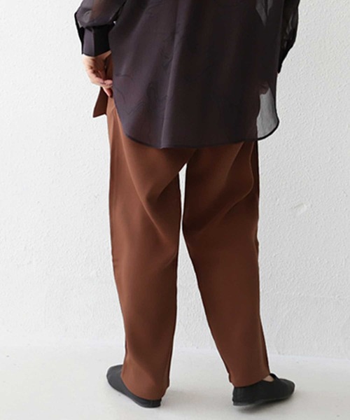 antiqua(アンティカ)の「ベルト付きテーパードパンツ(その他パンツ・レディース・ブラウン/ブルー/マスタード/ホワイト系その他・FREE)」の14枚目の写真