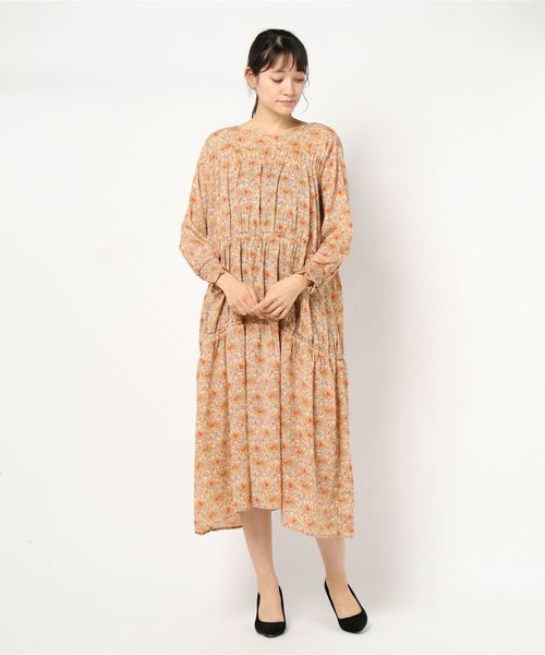 Cheek（チーク）の「マーガレット柄シャーリングワンピース（ワンピース・レディース・イエロー/グリーン/サックスブルー・MEDIUM）」の22枚目の写真