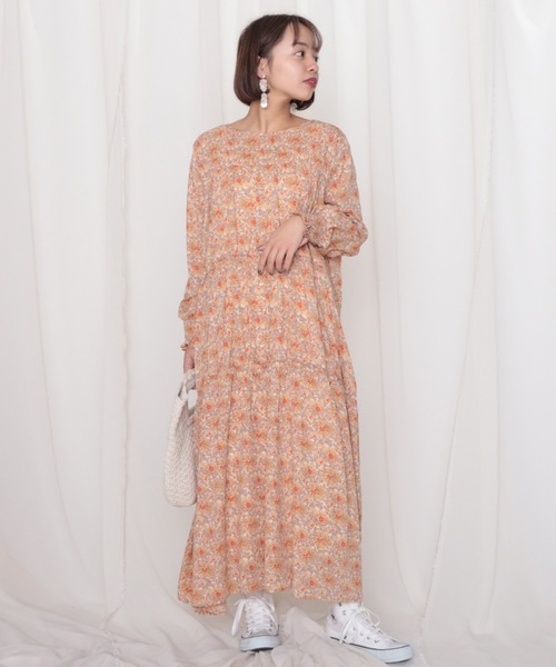 Cheek（チーク）の「マーガレット柄シャーリングワンピース（ワンピース・レディース・イエロー/グリーン/サックスブルー・MEDIUM）」の11枚目の写真