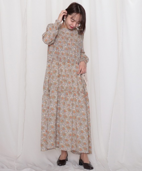 Cheek（チーク）の「マーガレット柄シャーリングワンピース（ワンピース・レディース・イエロー/グリーン/サックスブルー・MEDIUM）」の15枚目の写真