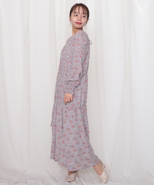 Cheek（チーク）の「マーガレット柄シャーリングワンピース（ワンピース・レディース・イエロー/グリーン/サックスブルー・MEDIUM）」の19枚目の写真