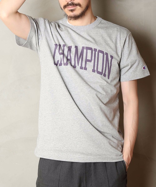 Champion(チャンピオン)の「【CHAMPION/チャンピオン】アーチデザイン ワンポイントブランドロゴ リラクシングシルエット ユニセックスサイジング 半袖Tシャツ C3-R321(Tシャツ/カットソー・メンズ・ネイビー/レッド/ホワイト/杢グレー/ブルー・X-LARGE/MEDIUM/LARGE)」の3枚目の写真
