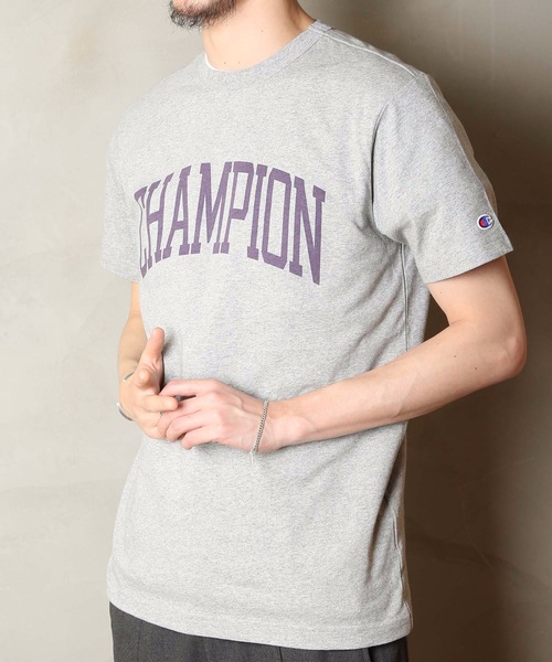 Champion(チャンピオン)の「【CHAMPION/チャンピオン】アーチデザイン ワンポイントブランドロゴ リラクシングシルエット ユニセックスサイジング 半袖Tシャツ C3-R321(Tシャツ/カットソー・メンズ・ネイビー/レッド/ホワイト/杢グレー/ブルー・X-LARGE/MEDIUM/LARGE)」の7枚目の写真