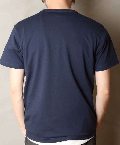 Champion(チャンピオン)の「【CHAMPION/チャンピオン】アーチデザイン ワンポイントブランドロゴ リラクシングシルエット ユニセックスサイジング 半袖Tシャツ C3-R321(Tシャツ/カットソー・メンズ・ネイビー/レッド/ホワイト/杢グレー/ブルー・X-LARGE/MEDIUM/LARGE)」の15枚目の写真