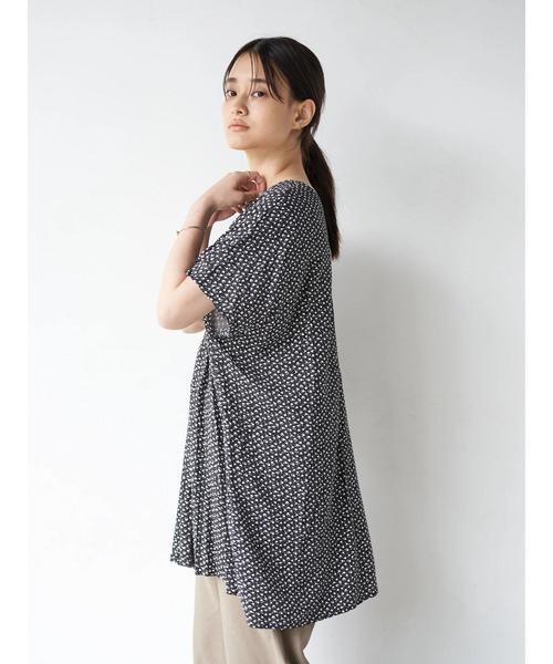 AMERICAN HOLIC(アメリカンホリック)の「2WAYウエストギャザーチュニック *〇(Tシャツ/カットソー・レディース・その他14/ブラック系その他/ドット・FREE)」の7枚目の写真