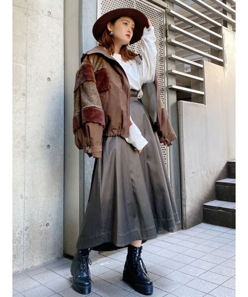 MURUA（ムルーア）の「ワイドベルトボリュームスカート（スカート・レディース・ダークグレー/ベージュ/その他1・FREE）」の10枚目の写真