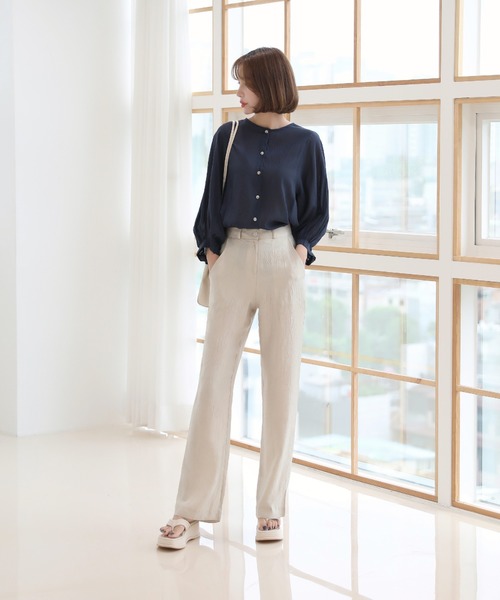 by muni:r（バイ ムニール）の「ストラップ クロスバッグ（ショルダーバッグ・レディース・アイボリー/ブラック・ONE SIZE）」の12枚目の写真