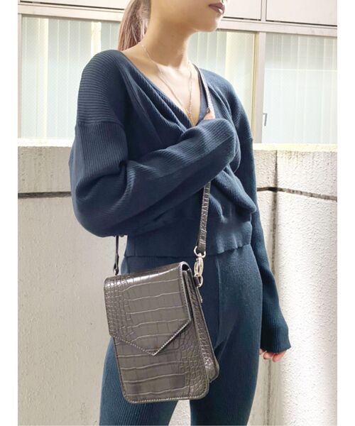 GYDA（ジェイダ）の「2WAYカシュクールリブニットTOPS（ニット/セーター・レディース・ブラック/ベージュ/グリーン・FREE）」の5枚目の写真