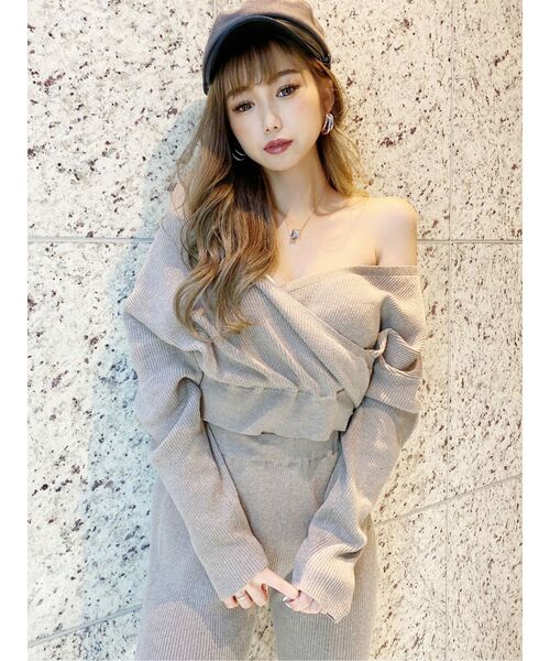 GYDA（ジェイダ）の「2WAYカシュクールリブニットTOPS（ニット/セーター・レディース・ブラック/ベージュ/グリーン・FREE）」の4枚目の写真