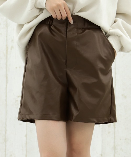 PairPair（ペアペア）の「フェイクレザーショートパンツ（その他パンツ・レディース・ブラック/ブラウン/アイボリー・FREE）」の13枚目の写真