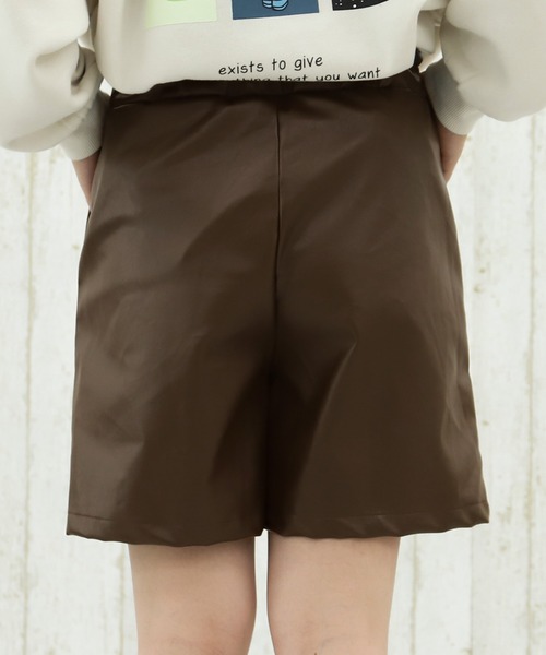 PairPair（ペアペア）の「フェイクレザーショートパンツ（その他パンツ・レディース・ブラック/ブラウン/アイボリー・FREE）」の15枚目の写真
