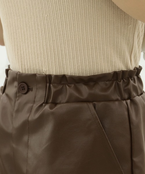PairPair（ペアペア）の「フェイクレザーショートパンツ（その他パンツ・レディース・ブラック/ブラウン/アイボリー・FREE）」の22枚目の写真